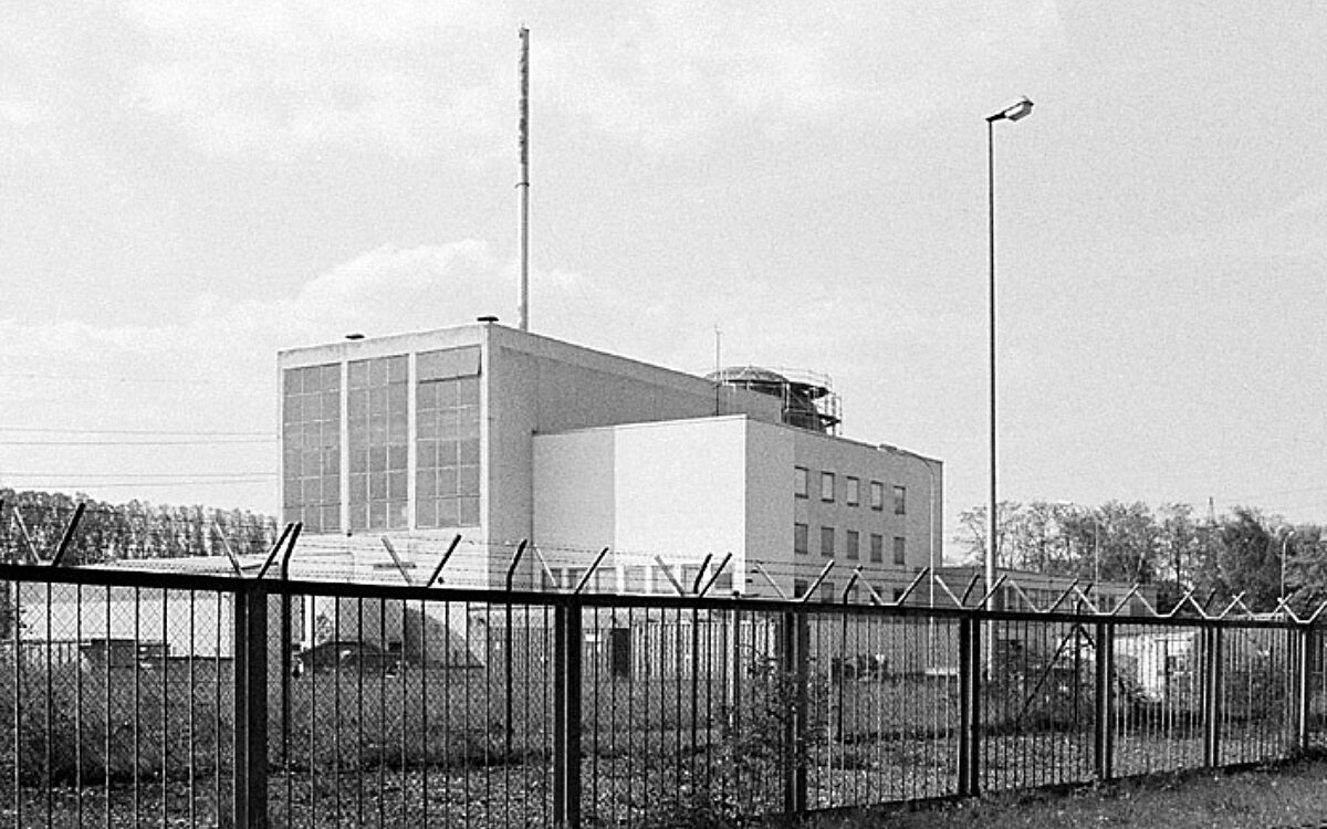 KW15 AKW 10 KW15 AKW 10