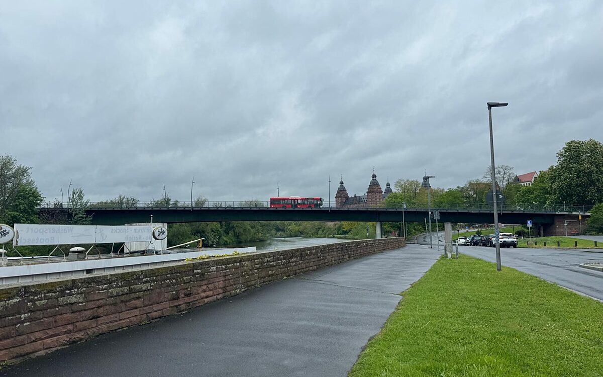 KW16 Bruecken Willigisbruecke KW16 Bruecken Willigisbruecke