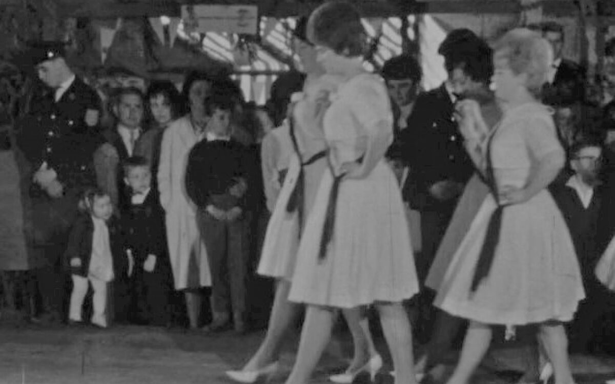 KW19 Schmuckfoto Moembris Apfelbluetenfest 2 KW19 Schmuckfoto Moembris Apfelbluetenfest 2