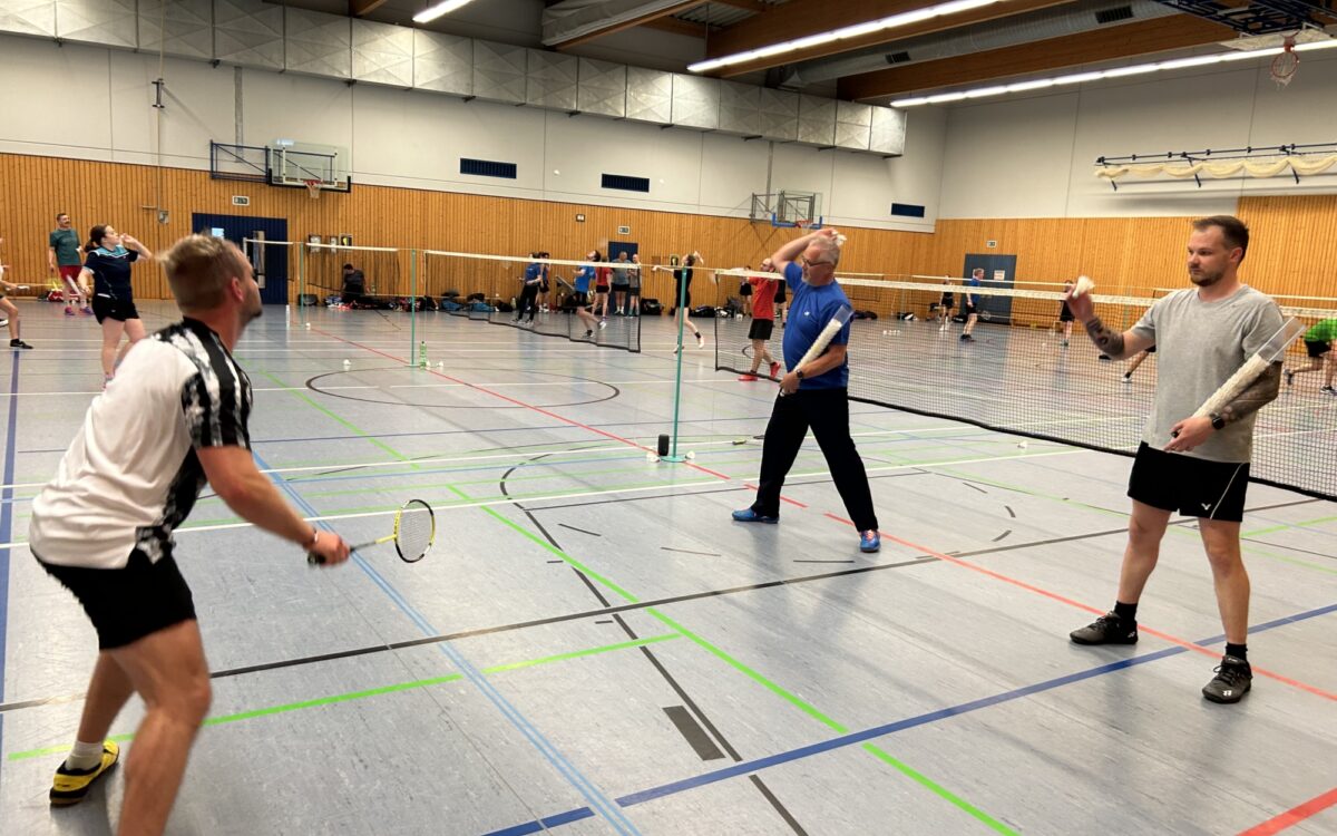 KW20 Badminton 3 KW20 Badminton 3