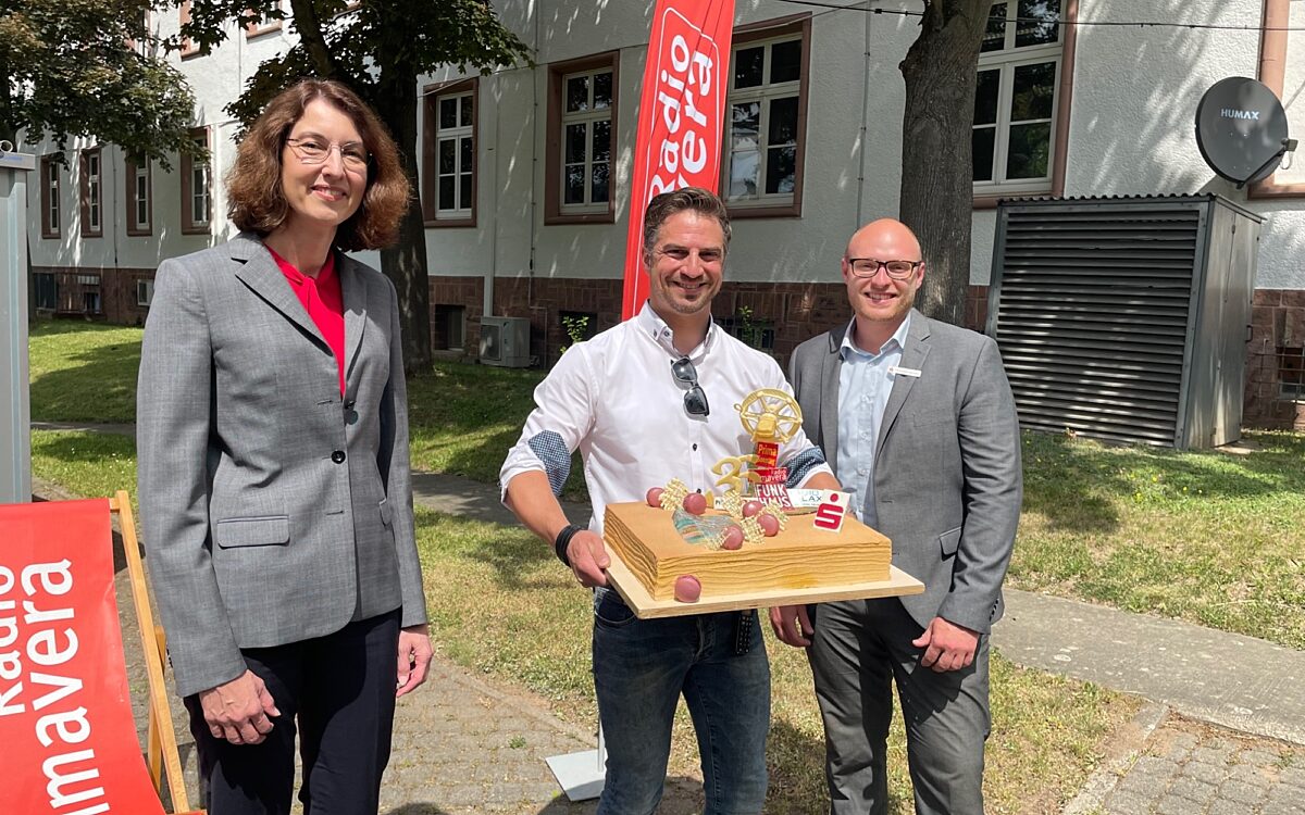 KW20 Geburtstagstorte Sparkasse2 KW20 Geburtstagstorte Sparkasse2