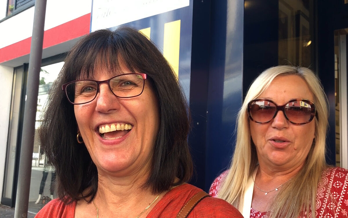 KW36 Schoenheit 1 Rosemarie Herr und Karen Schmidt aus Aschaffenburg KW36 Schoenheit 1 Rosemarie Herr und Karen Schmidt aus Aschaffenburg