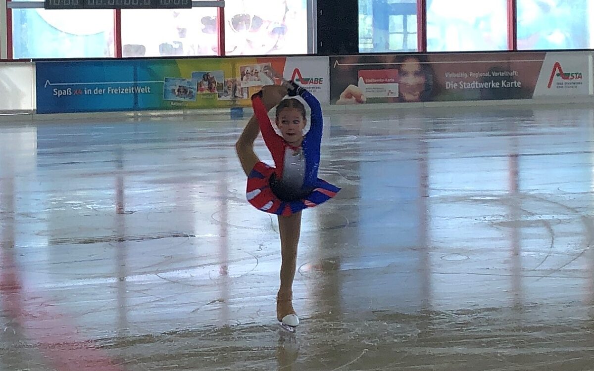 011122 Eissporthalle 2 KH 011122 Eissporthalle 2 KH