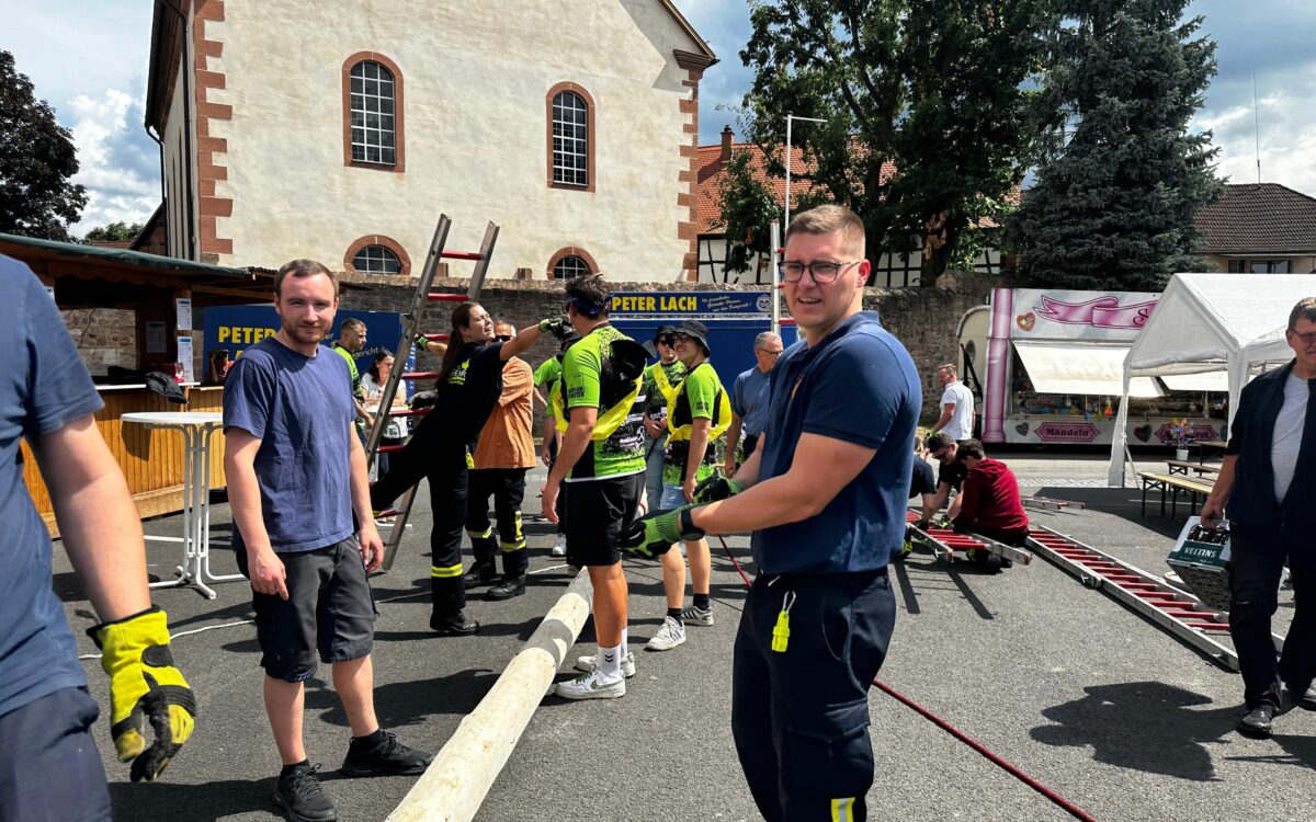 020825 Altenhasslau Strassenkerb 20 020825 Altenhasslau Strassenkerb 20