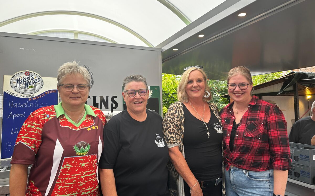 020825 Altenhasslau Strassenkerb 26 020825 Altenhasslau Strassenkerb 26