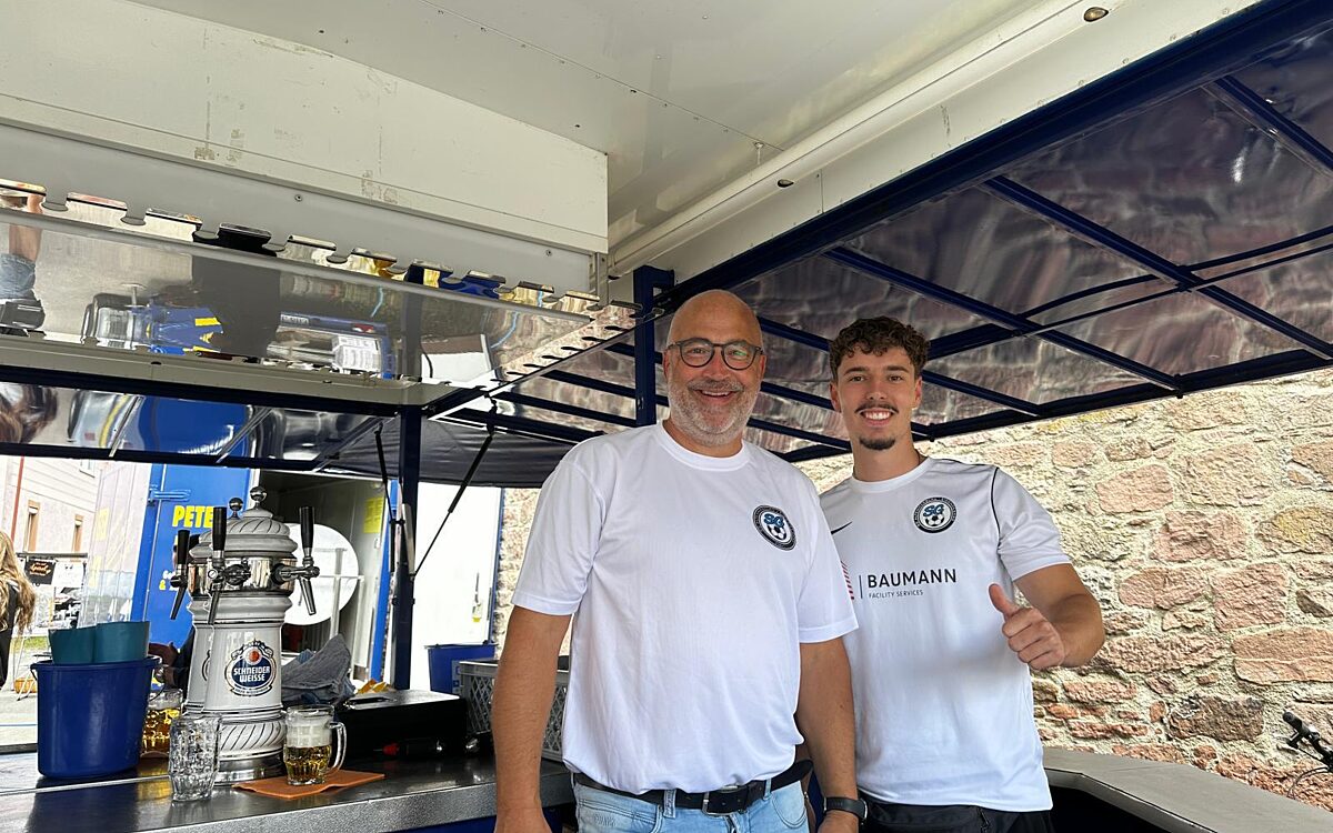 020825 Altenhasslau Strassenkerb 31 020825 Altenhasslau Strassenkerb 31