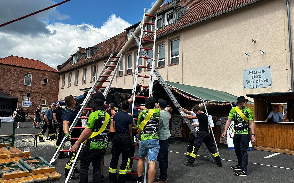 020825 Altenhasslau Strassenkerb 34 020825 Altenhasslau Strassenkerb 34