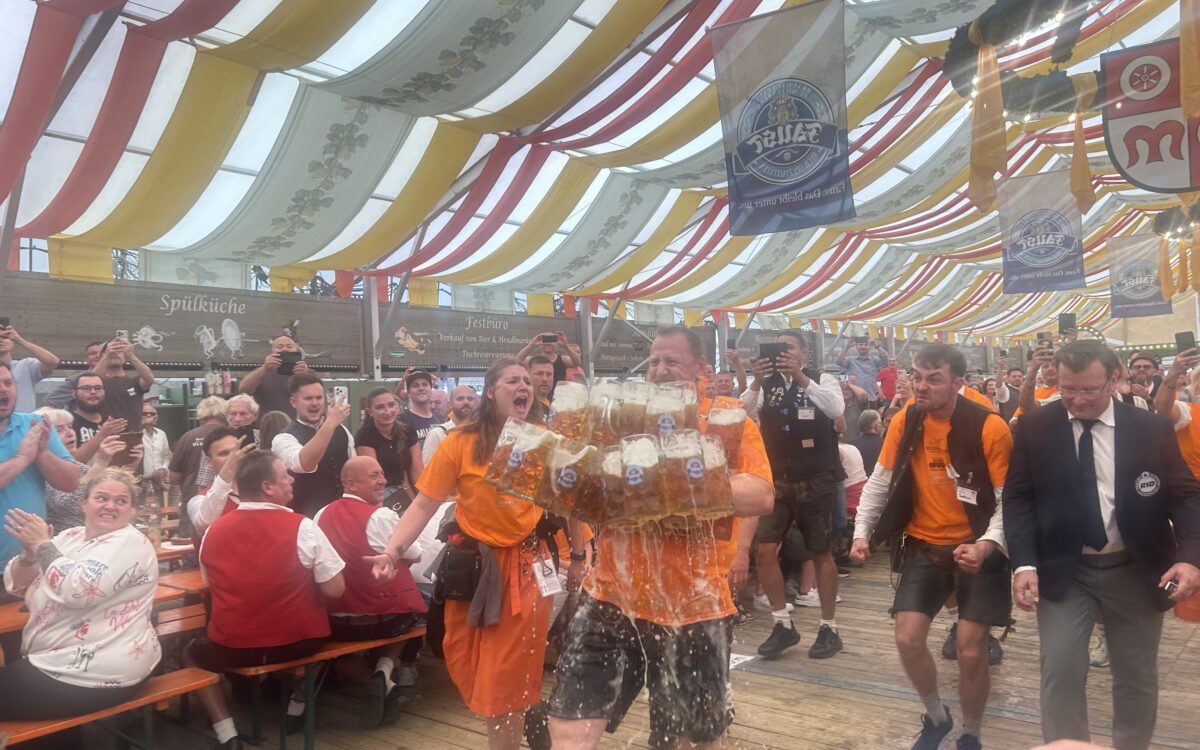 020926 Massrekord 13 020926 Massrekord 13