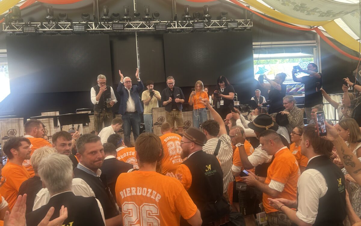 020926 Massrekord 17 020926 Massrekord 17
