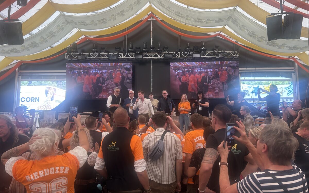 020926 Massrekord 22 020926 Massrekord 22