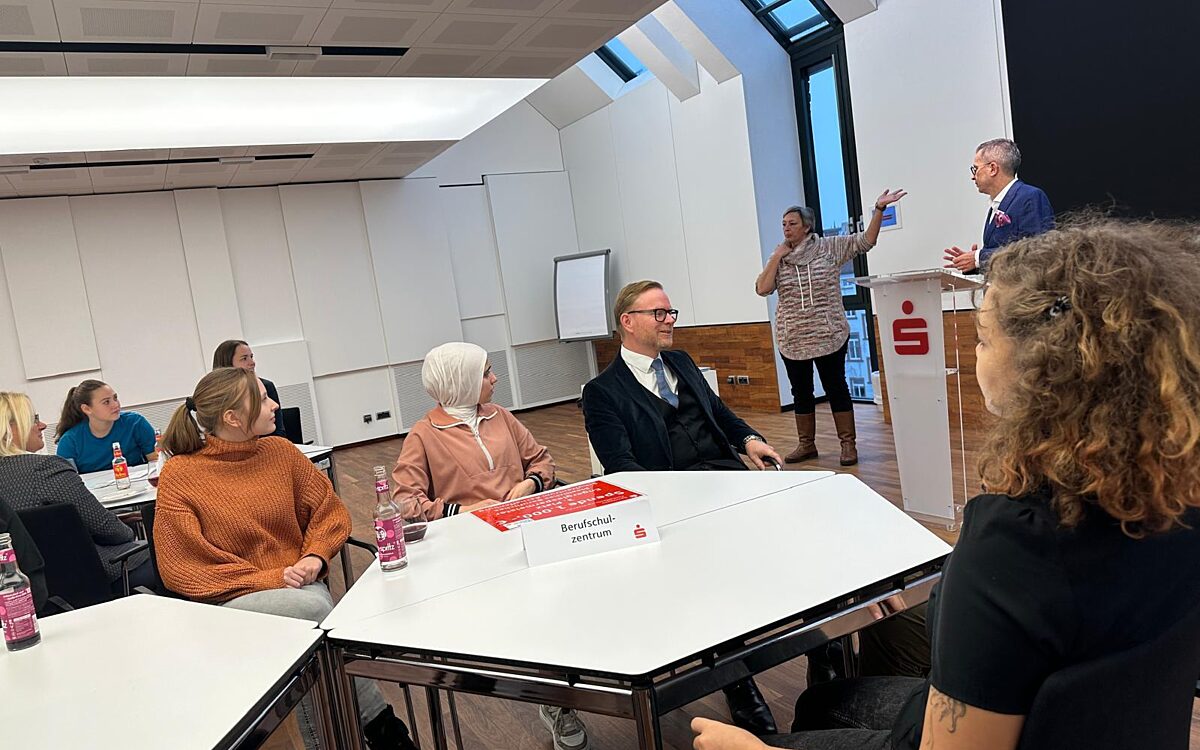 051225 Sparkasse Energiesparmeister 9 051225 Sparkasse Energiesparmeister 9