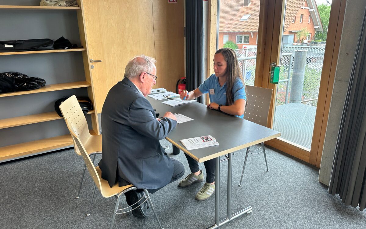 060625 Hoesbach Demenztestung 6 060625 Hoesbach Demenztestung 6