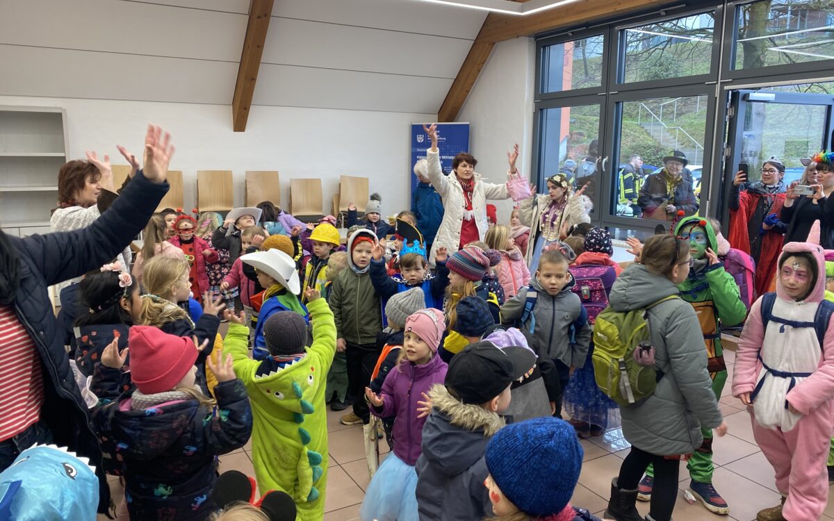 090224 Westerngrund Faschingsumzug PS 8 090224 Westerngrund Faschingsumzug PS 8