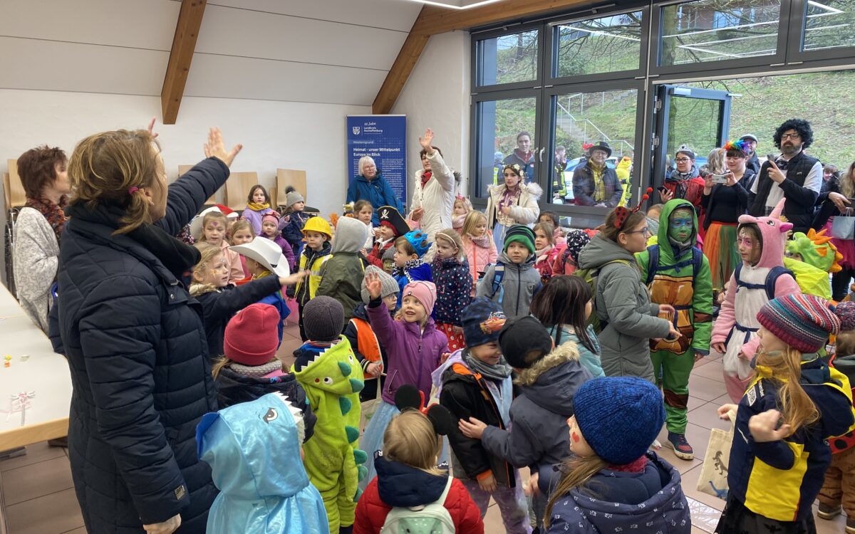 090224 Westerngrund Faschingsumzug PS 9 090224 Westerngrund Faschingsumzug PS 9