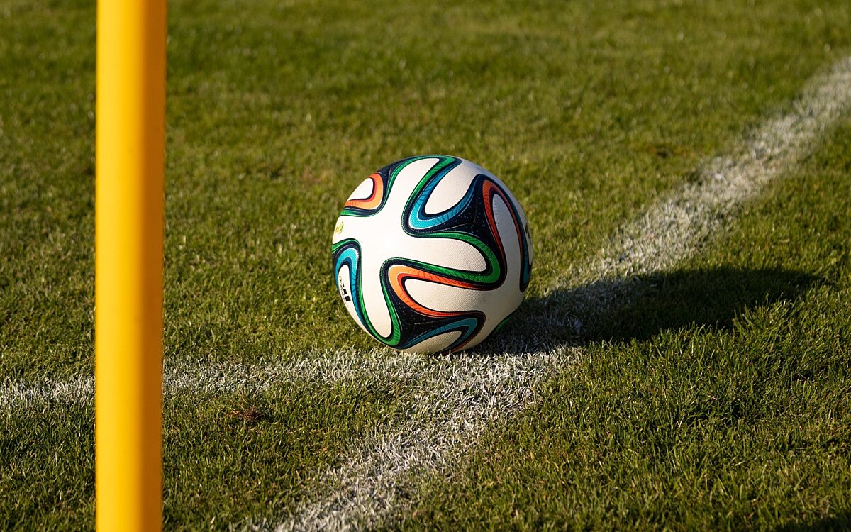 20381303 soccer ball 6600446 1920