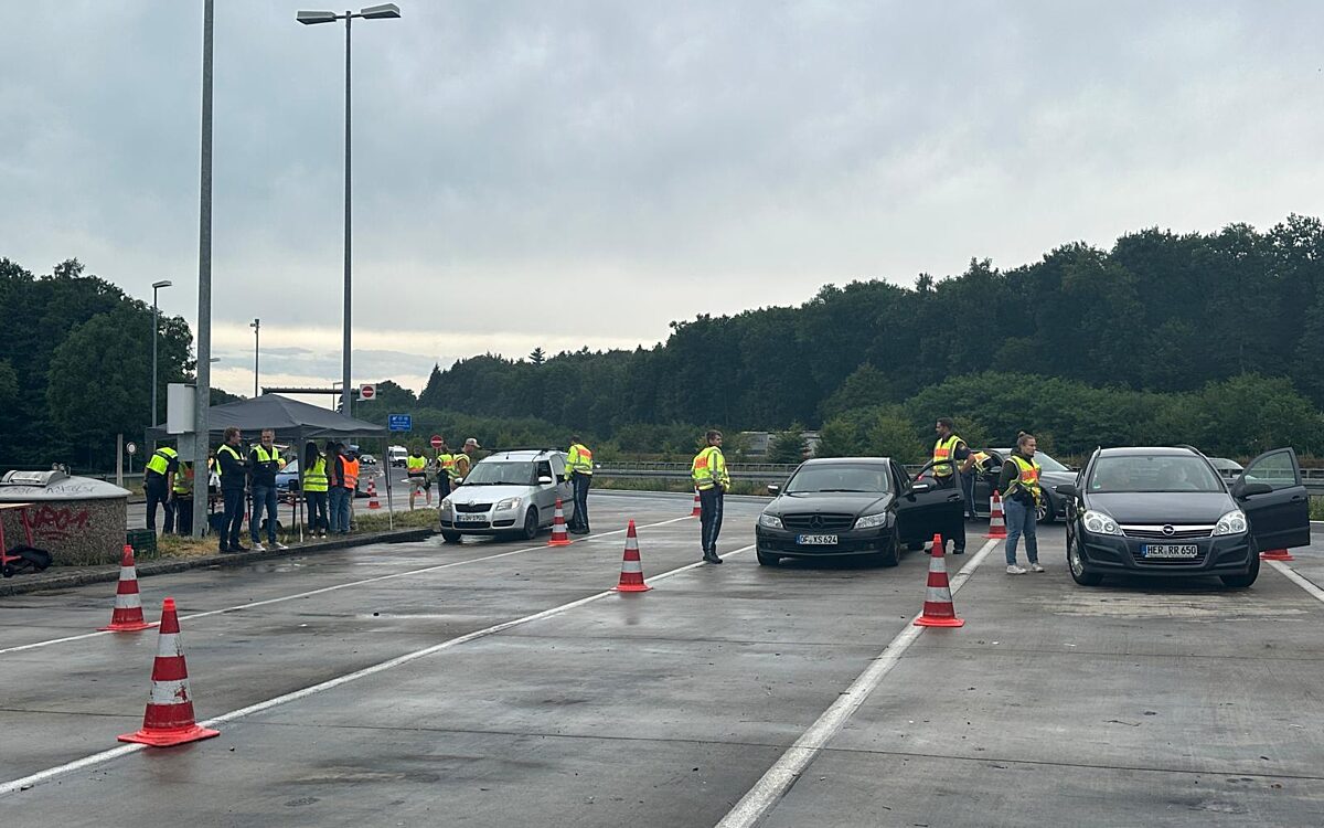 210725 Polizeikontzrolle 10 210725 Polizeikontzrolle 10