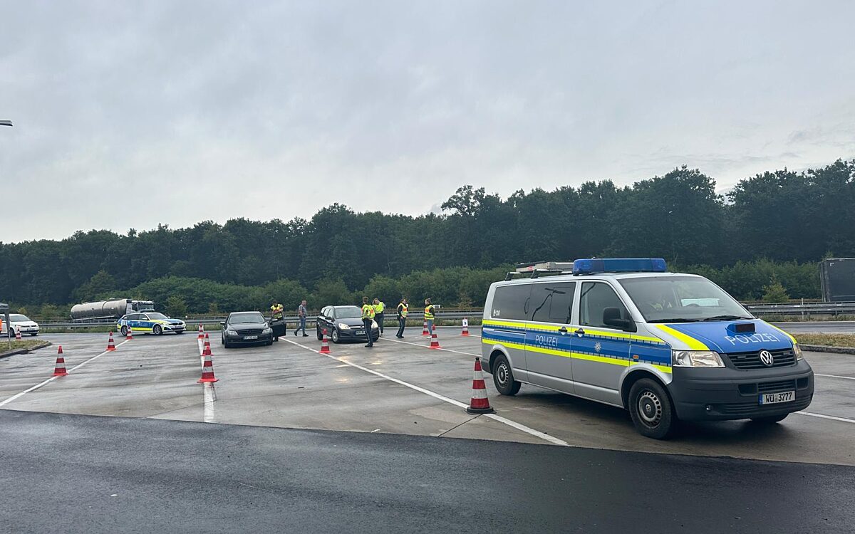 210725 Polizeikontzrolle 3 210725 Polizeikontzrolle 3