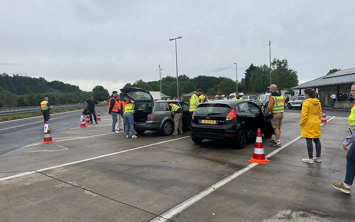 210725 Polizeikontzrolle 8 210725 Polizeikontzrolle 8