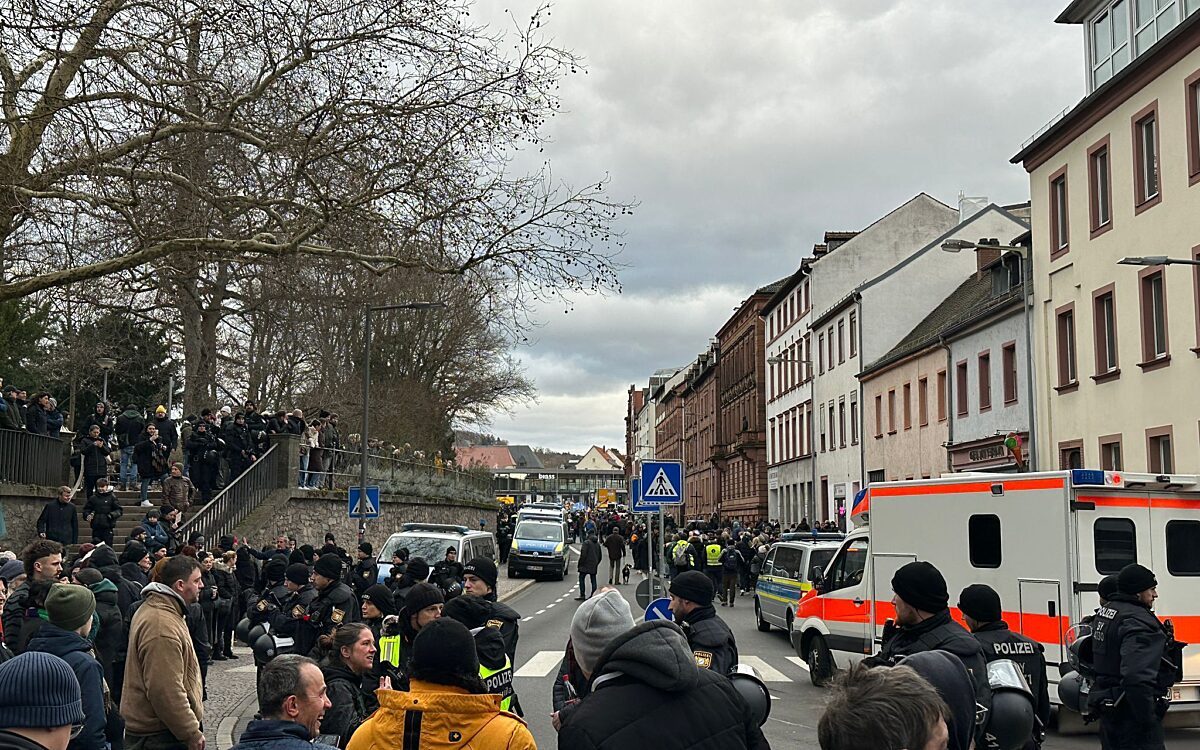 260125 AB Rhein Main steht auf 6 260125 AB Rhein Main steht auf 6