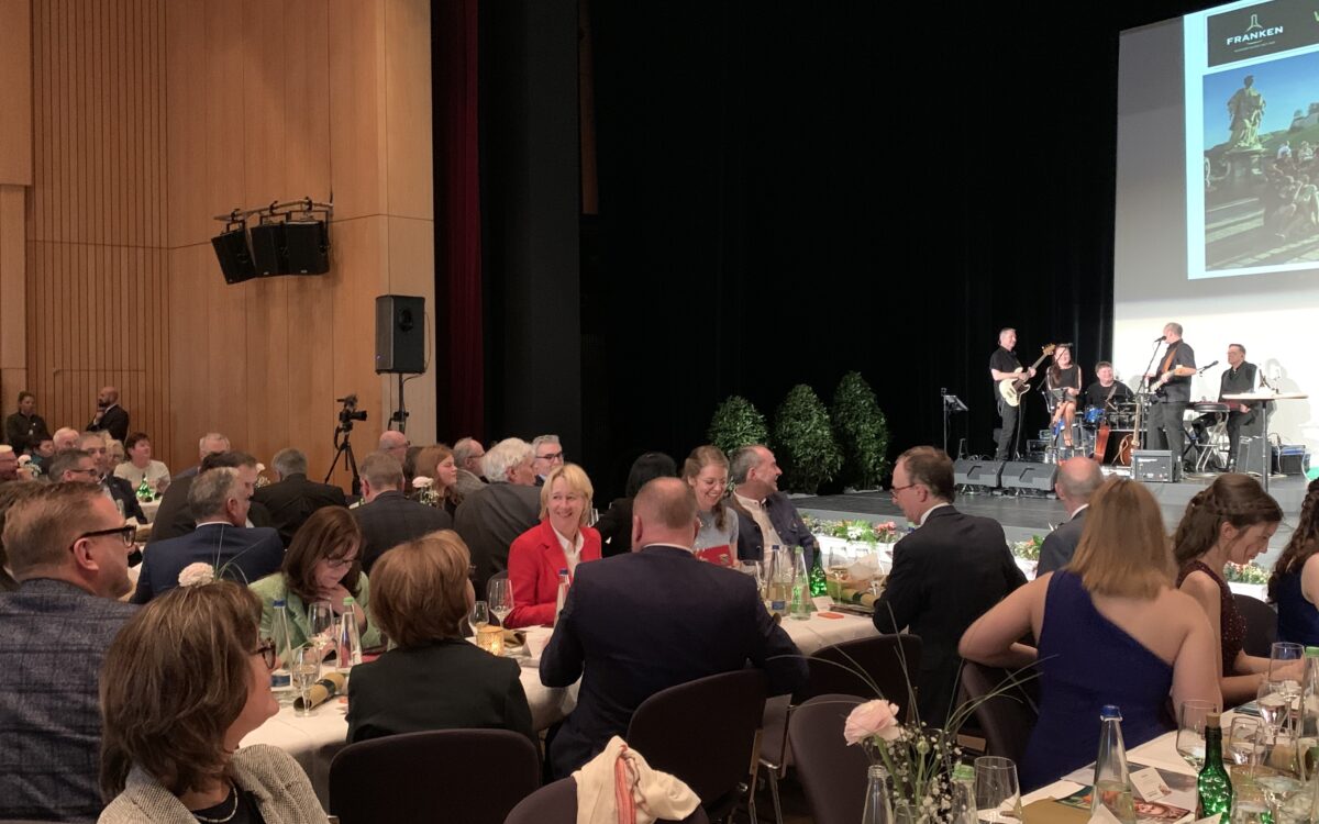 45641044 E545 4276 84 F5 33 C80 E19834 F 45641044 E545 4276 84 F5 33 C80 E19834 F