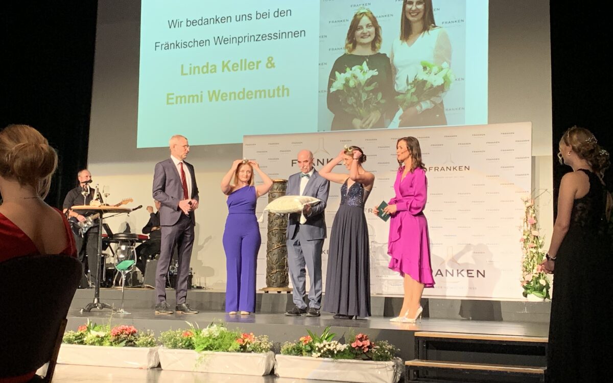 8 B54 AE33 D7 DF 452 B B9 C7 2 FF0970 E3181 8 B54 AE33 D7 DF 452 B B9 C7 2 FF0970 E3181