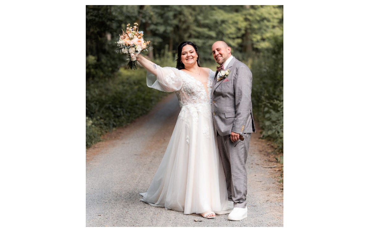Brautpaar26 Lisa und Michael Schwind aus Wenighoesbach Brautpaar26 Lisa und Michael Schwind aus Wenighoesbach