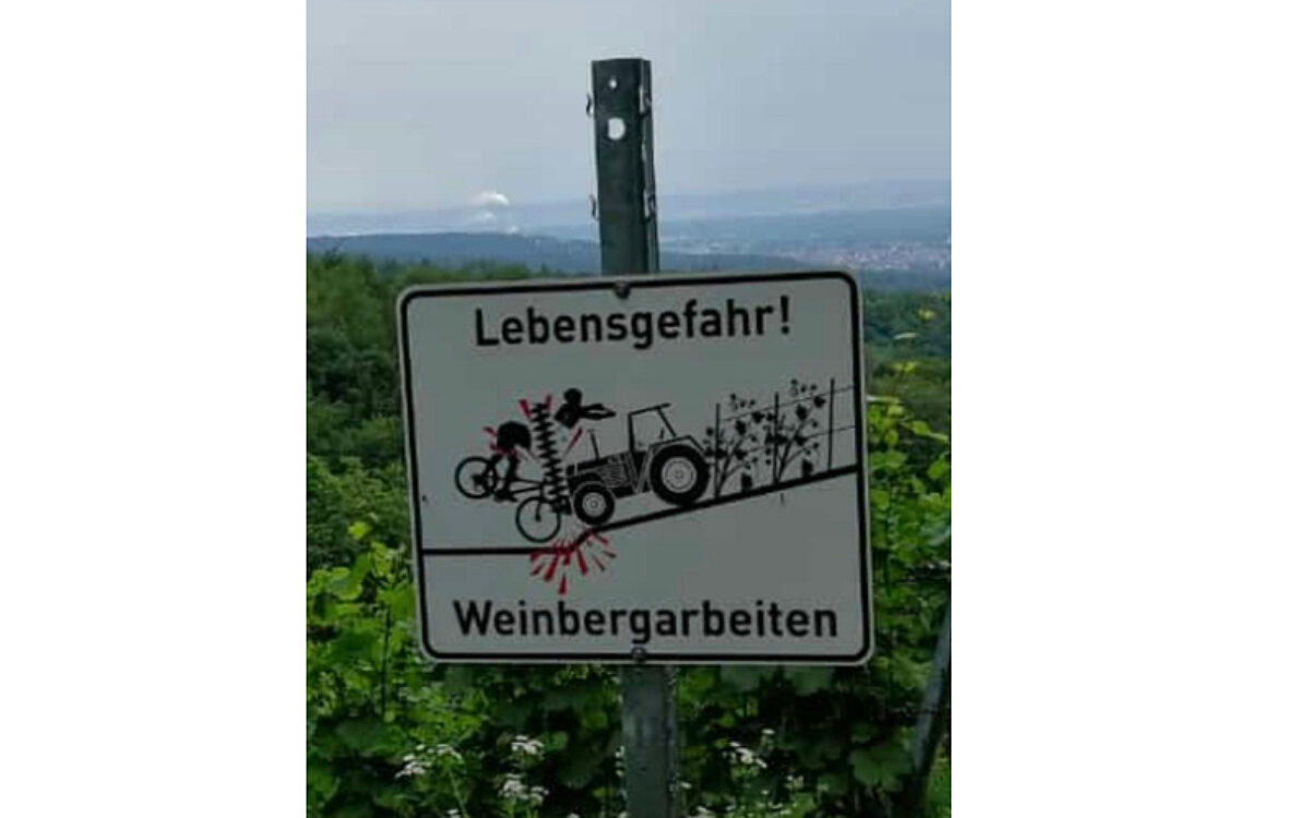 Dubioses Schild ALZ Dubioses Schild ALZ