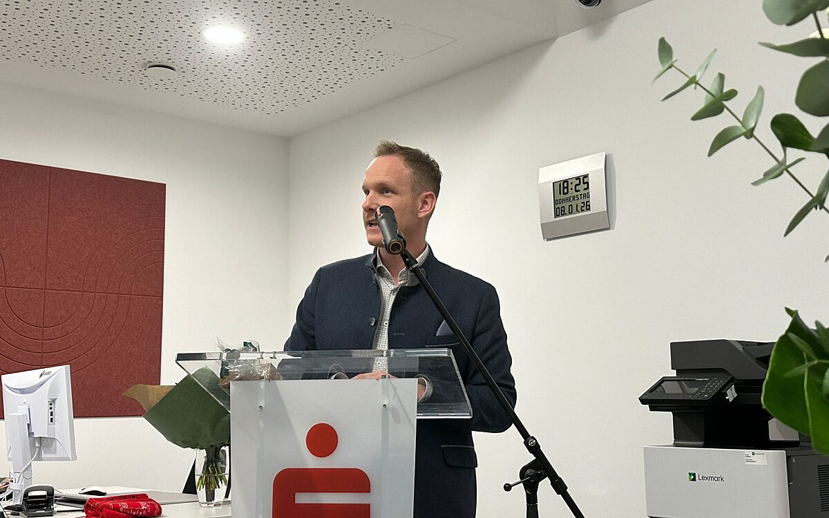 Eroeffnung 4 Eroeffnung 4