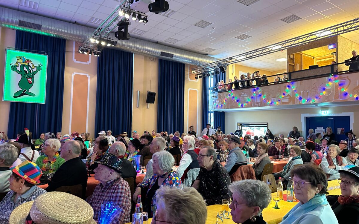 KW04 Grossheubach Seniorenfasching 19 KW04 Grossheubach Seniorenfasching 19