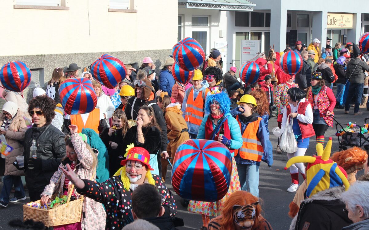 KW09 Faschingsumzuege Haibach 1 KW09 Faschingsumzuege Haibach 1