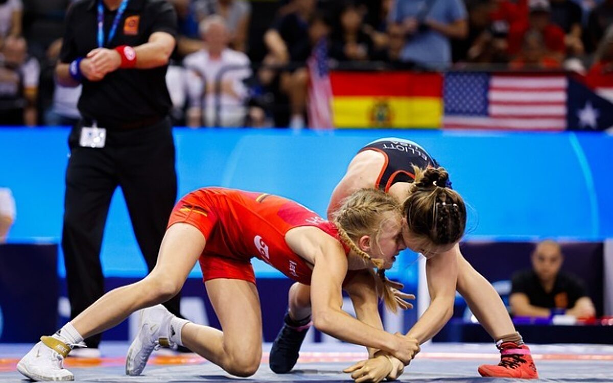 KW10 Finja Strauch 2 KW10 Finja Strauch 2