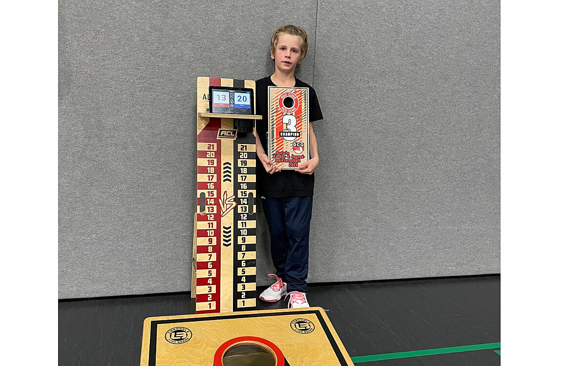 KW12 Cornhole Lukas KW12 Cornhole Lukas