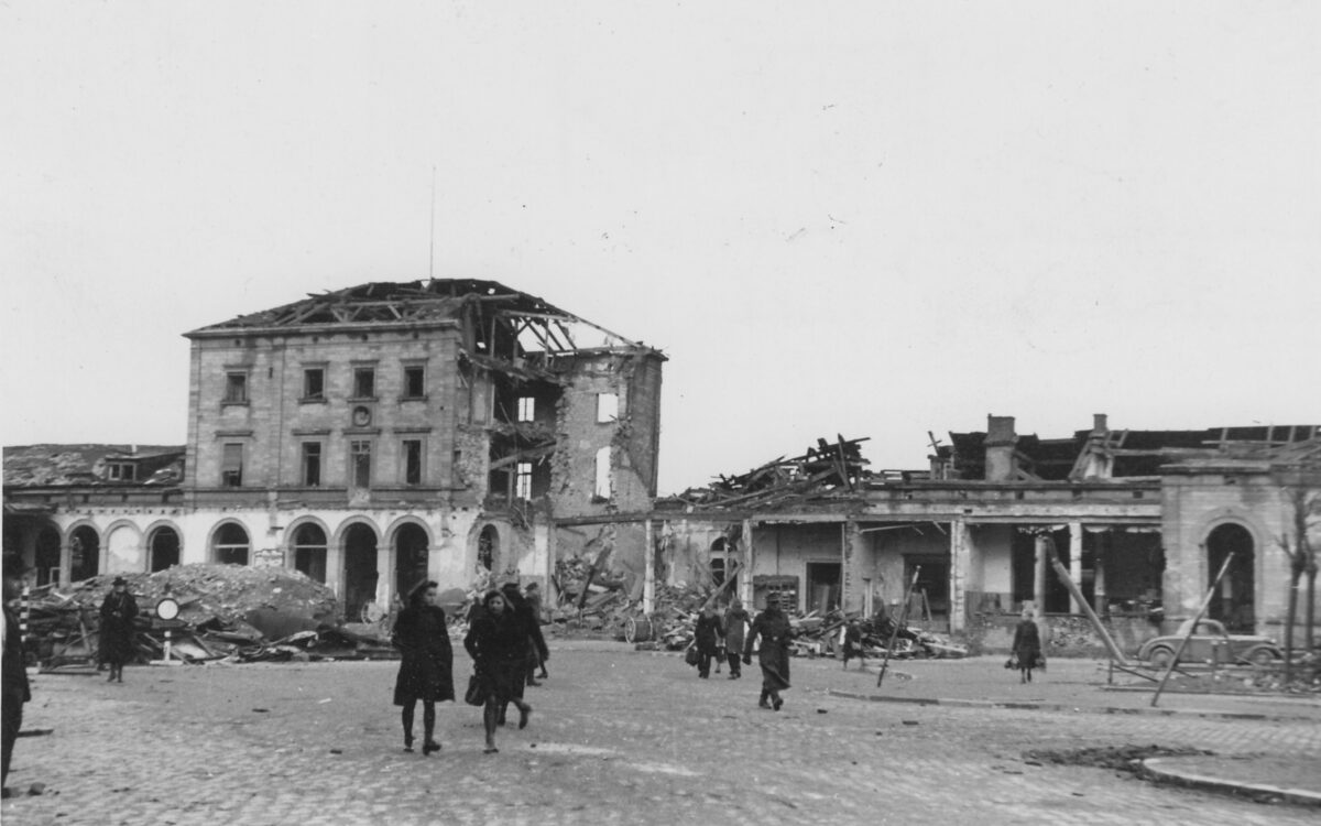 KW13 Aschaffenburg Kriegsende Stiftsarchiv 2 KW13 Aschaffenburg Kriegsende Stiftsarchiv 2