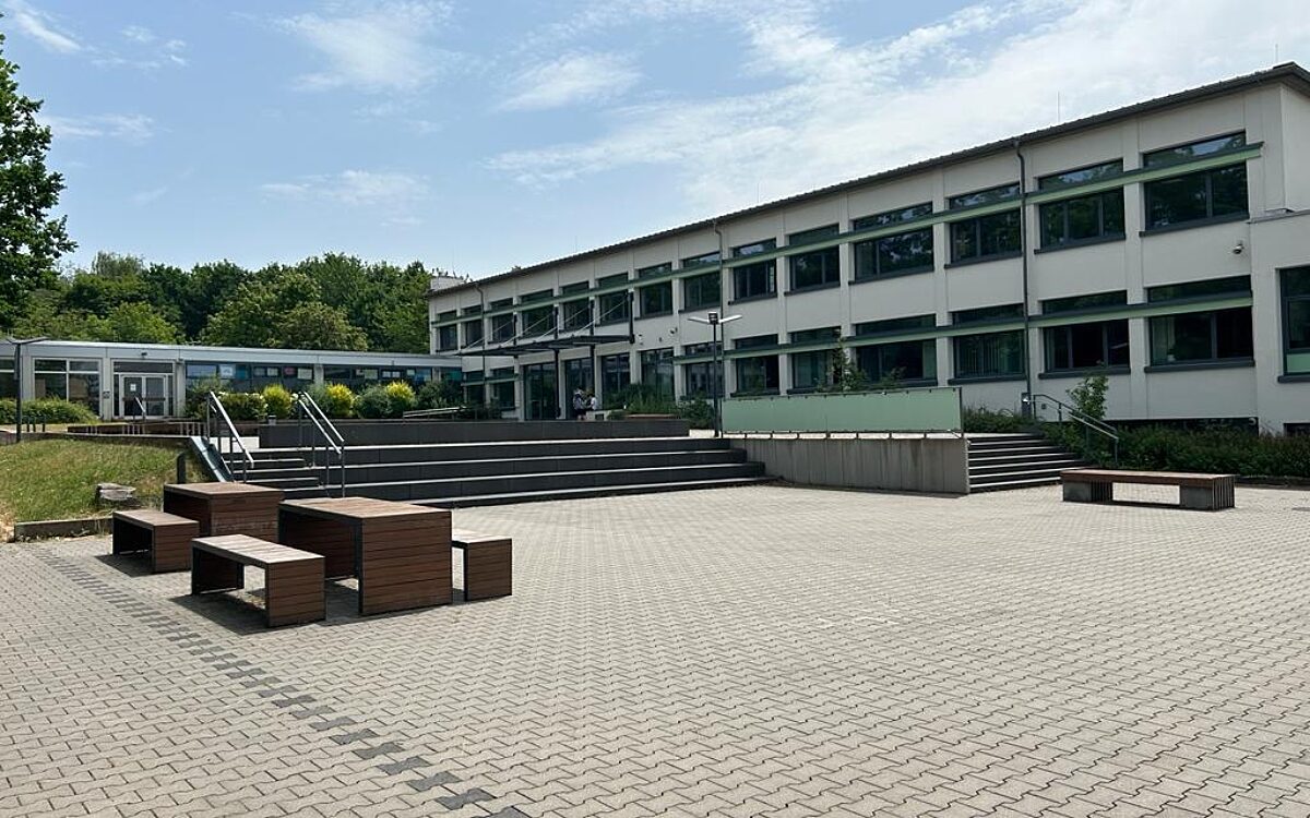 KW25 Schule 2 KW25 Schule 2