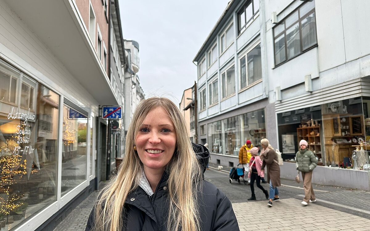 KW47 Elena Hain aus Goldbach KW47 Elena Hain aus Goldbach