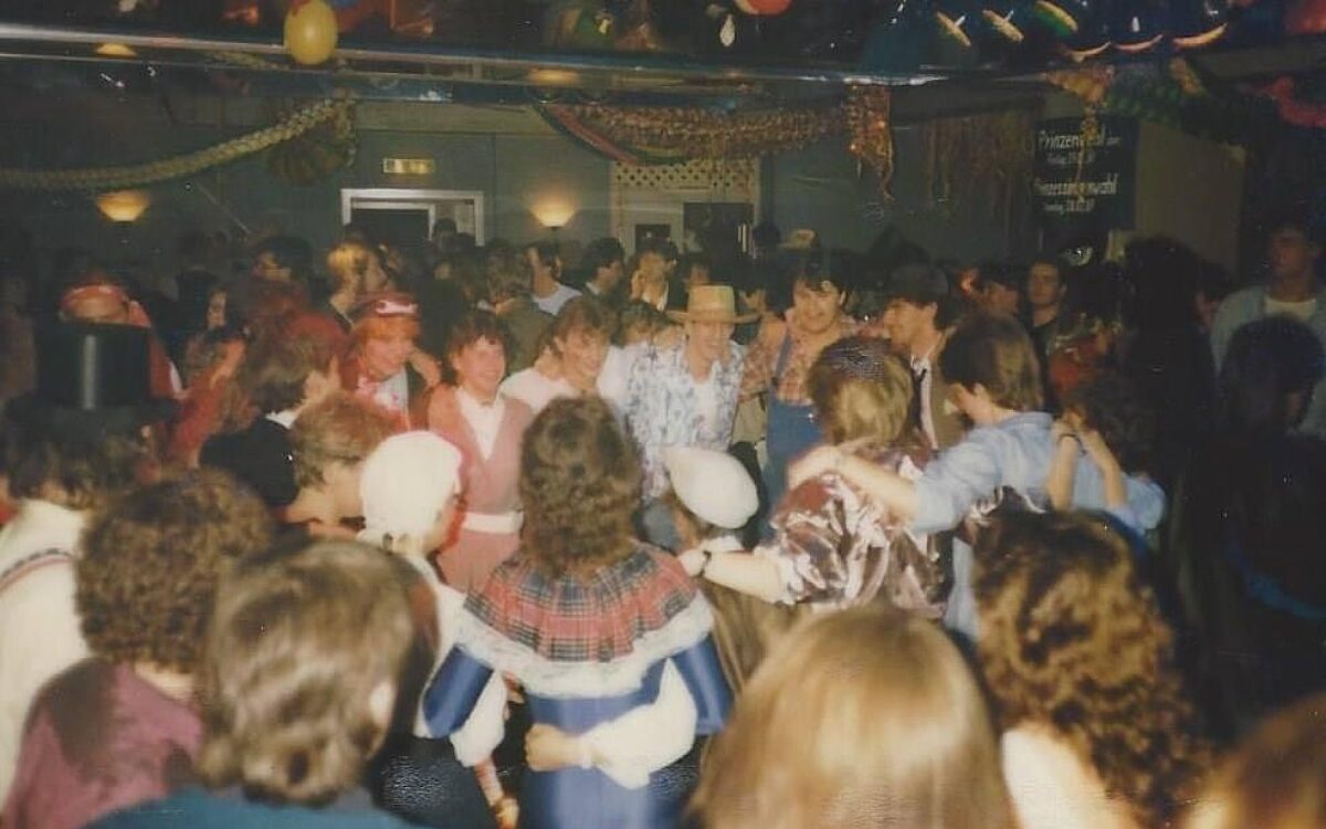 KW48 Disco Papillon 28 KW48 Disco Papillon 28