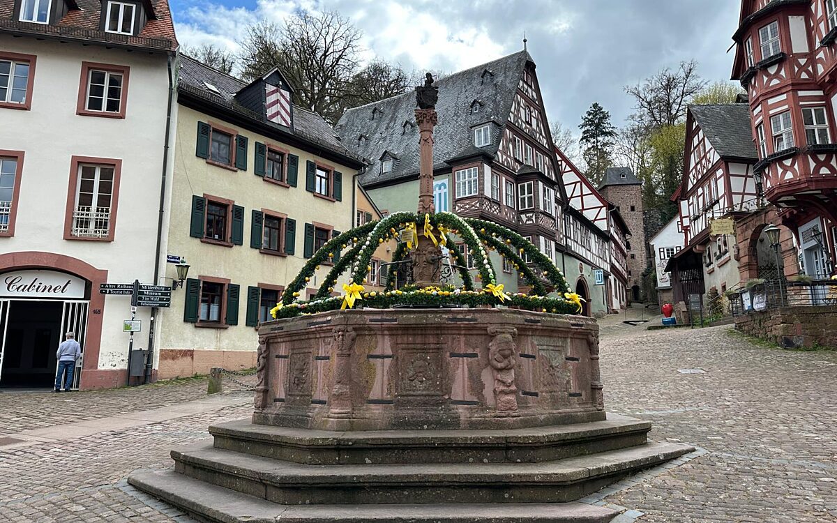 Osterbrunnen Miltenberg 2 Osterbrunnen Miltenberg 2