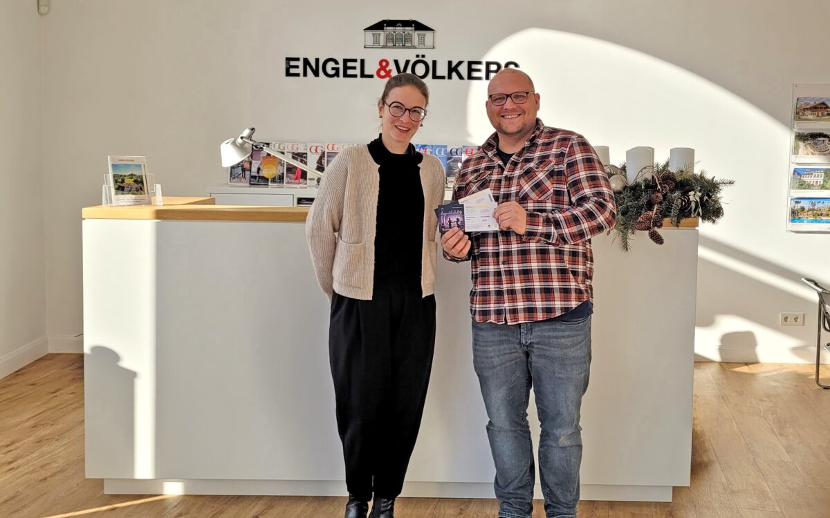 Primavera Gewinnuebergabe Primavera Gewinnuebergabe