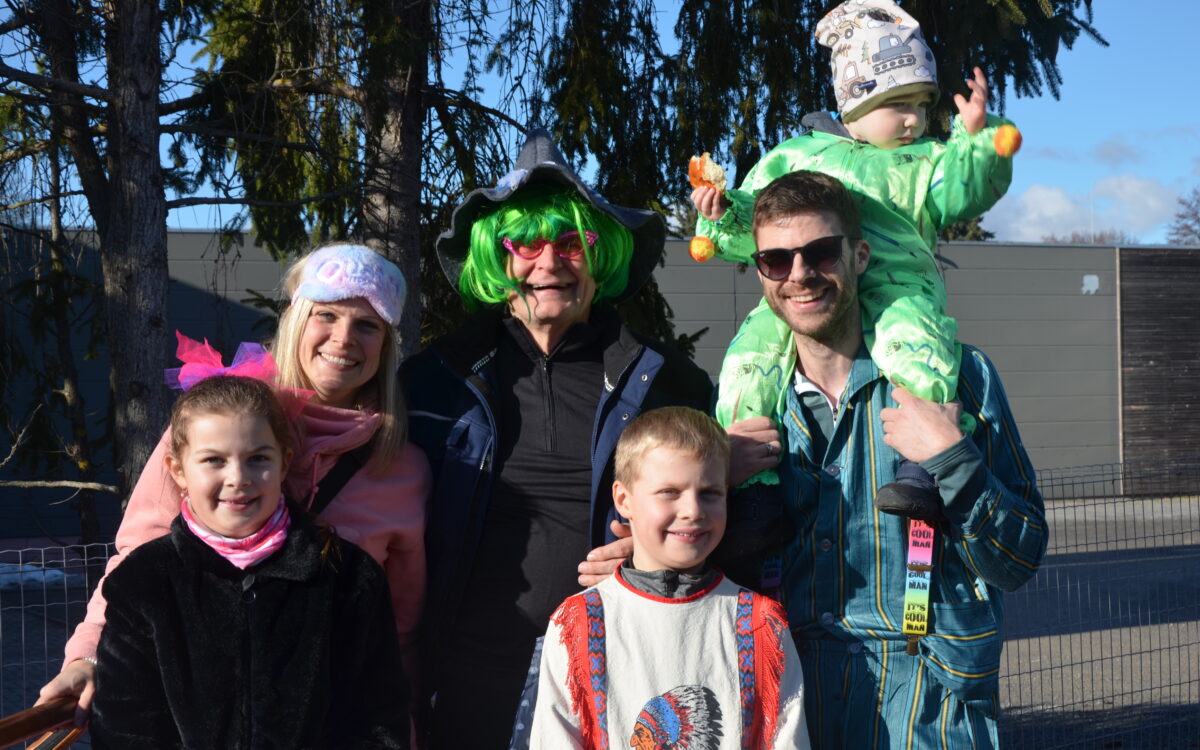 Schoellkrippen Umzug Bilder 6 Schoellkrippen Umzug Bilder 6