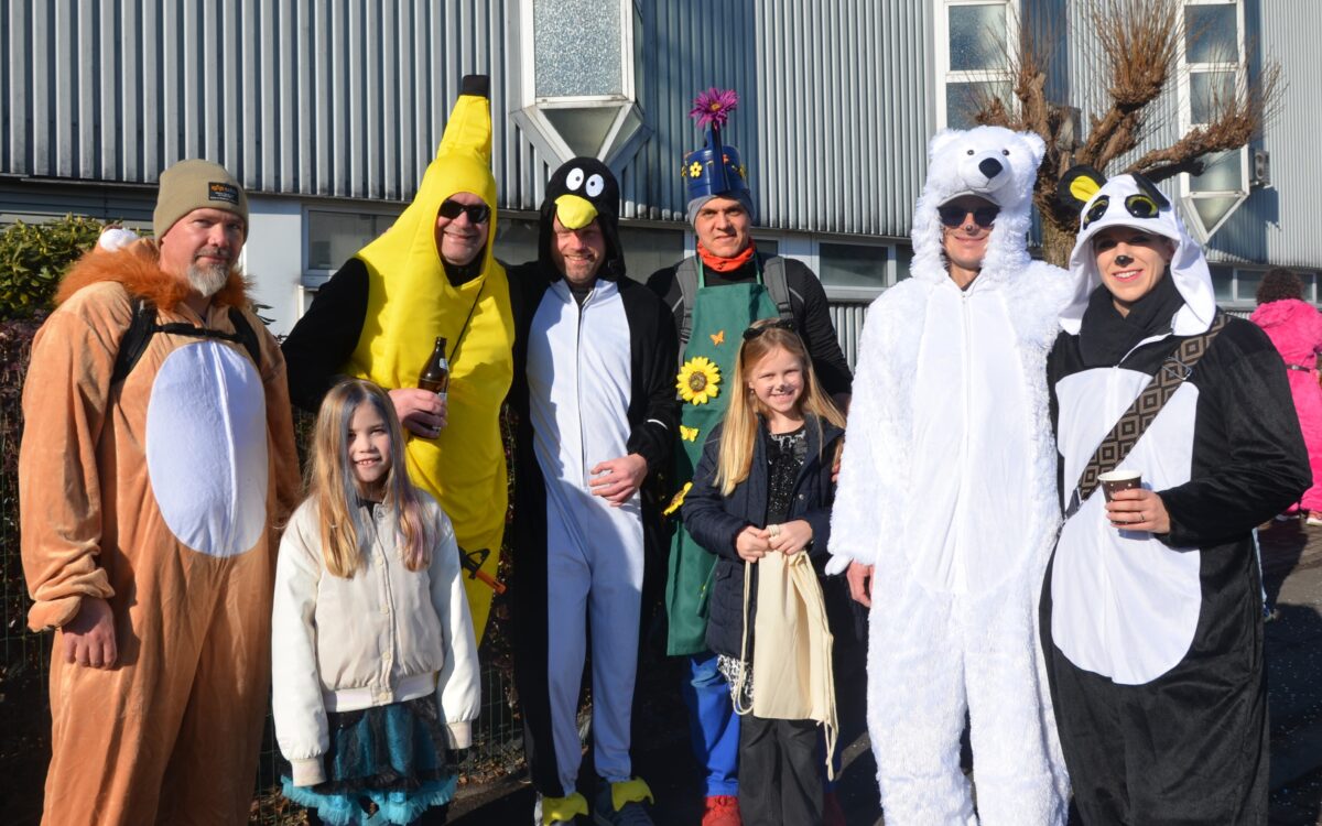 Schoellkrippen Umzug Bilder 9 Schoellkrippen Umzug Bilder 9