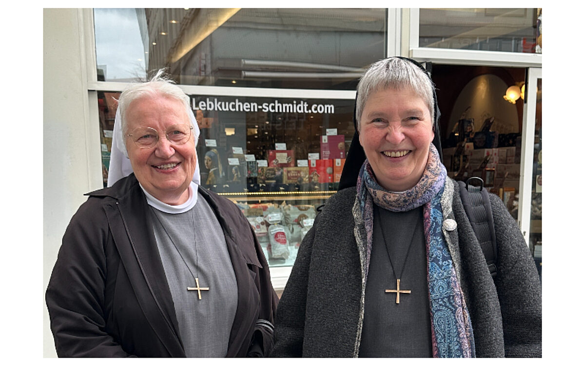 Schwester Eva Maria aus Wien und Schwester Regina ehemals aus Aschaffenburg C Schwester Eva Maria aus Wien und Schwester Regina ehemals aus Aschaffenburg C