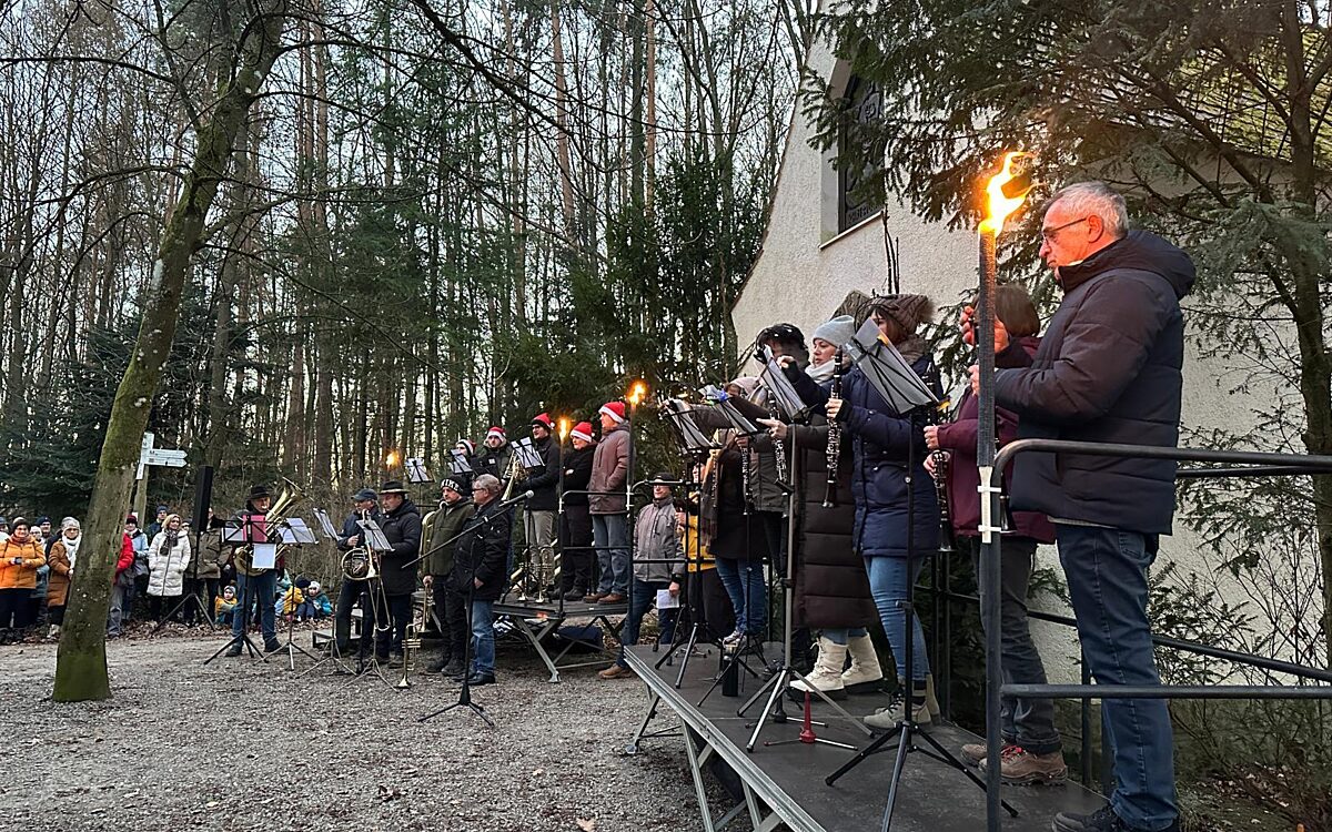 Waldweihnacht 1 Waldweihnacht 1