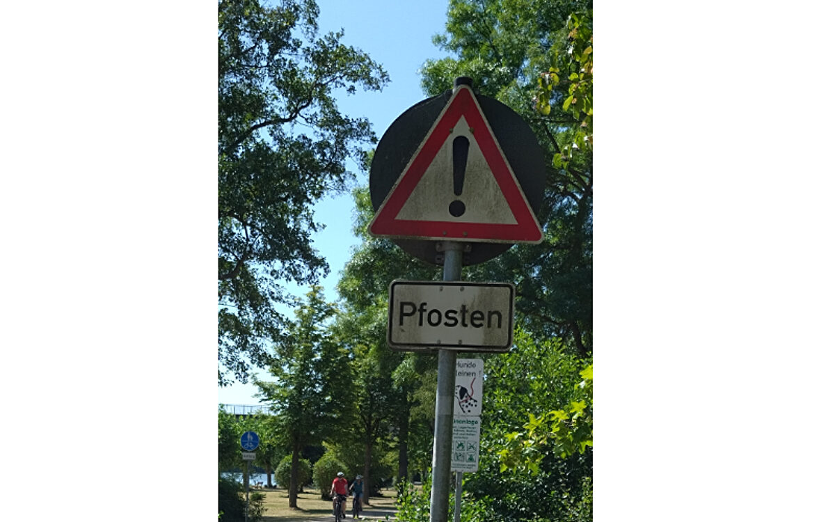 Dubioses schild pfosten Dubioses schild pfosten