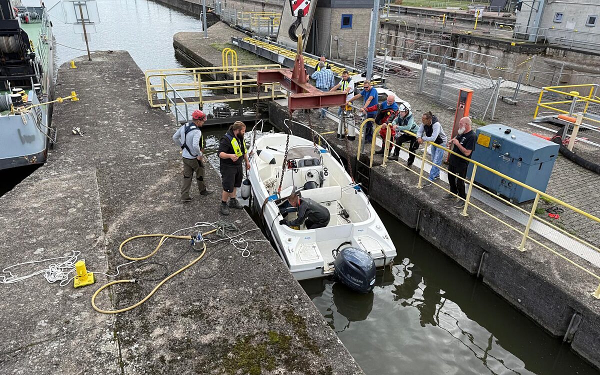 Sportboot schleuse 2 Sportboot schleuse 2