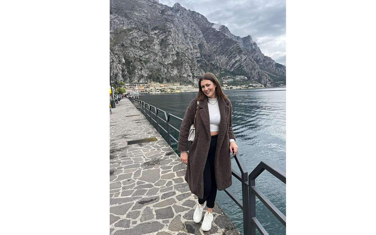 Anna Cathrin Handy 4 Anna Cathrin Handy 4