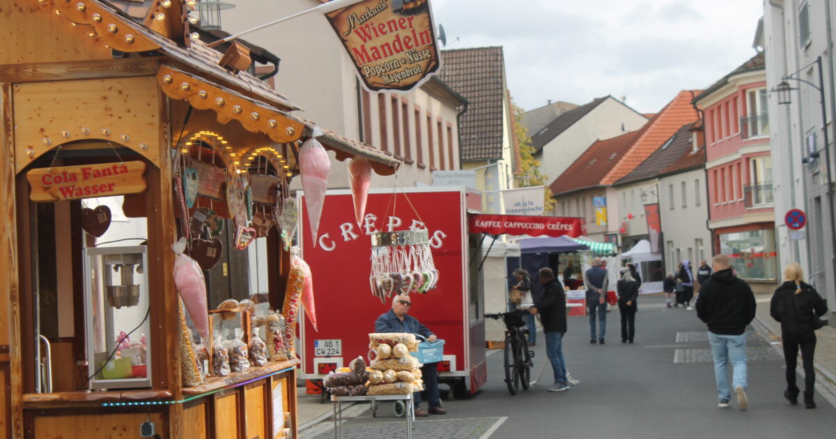 Bummeln beim Kerbmarkt Großostheim-mit verkaufsoffenem Sontag