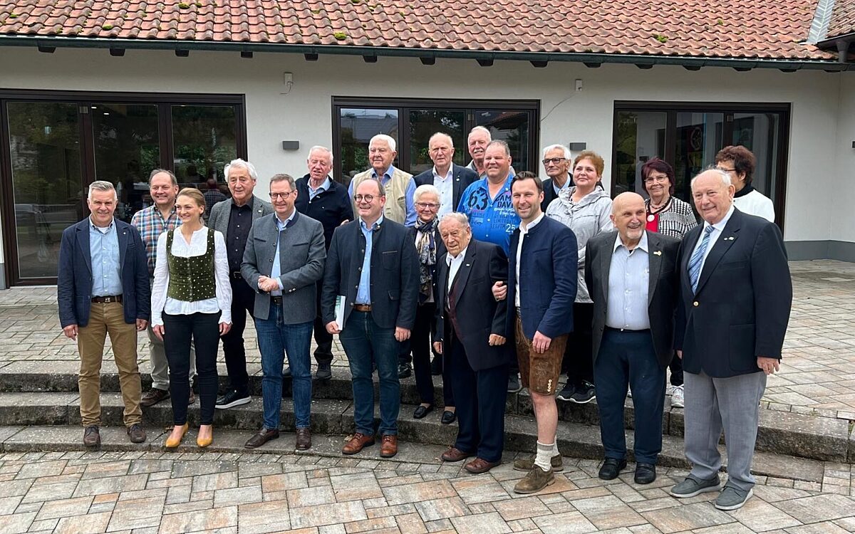 Weißwurstfrühstück der CSU Schöllkrippen Weißwurstfrühstück der CSU Schöllkrippen