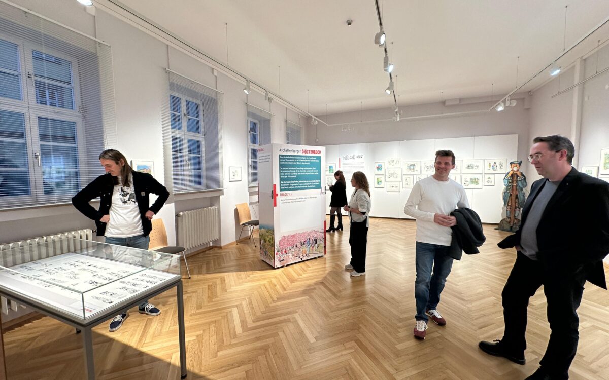 011025 AB Ausstellung Marc Robitzky JG 13 011025 AB Ausstellung Marc Robitzky JG 13