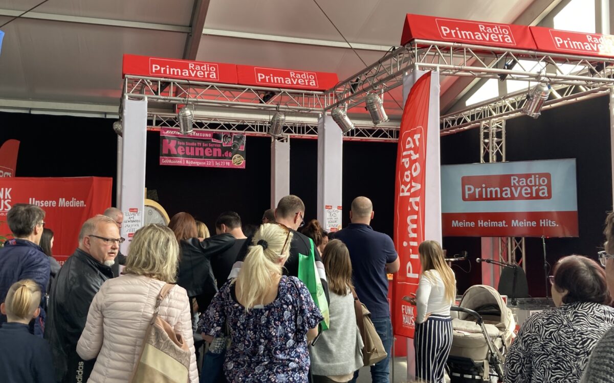 01 F76106 6 DEB 48 FA AAA0 F5 E803894 CD6 01 F76106 6 DEB 48 FA AAA0 F5 E803894 CD6