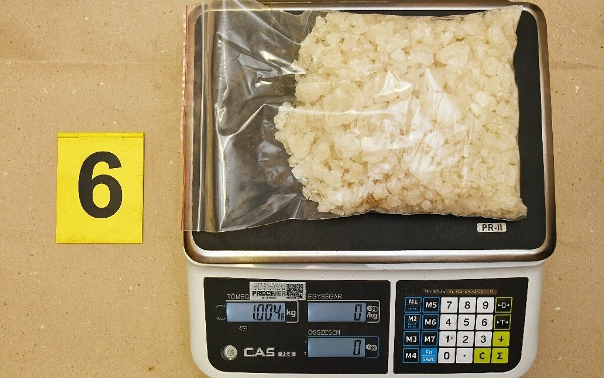 030824 AB Ungarn Mutmasslicher Drogenschmuggler festgenommen Fotos Polizei 1 030824 AB Ungarn Mutmasslicher Drogenschmuggler festgenommen Fotos Polizei 1